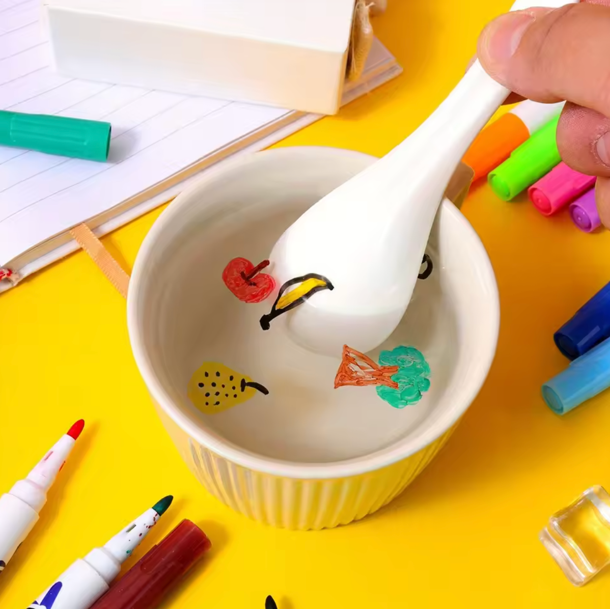 FloatInk™ | Slip dit barns kreativitet løs – helt uden skærm!